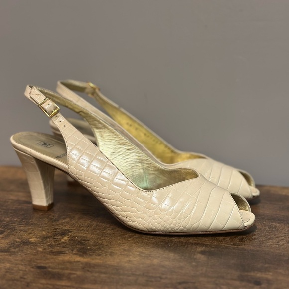 Vintage Bruno Magli kitten heels size 8 croc detail - Picture 8 of 9